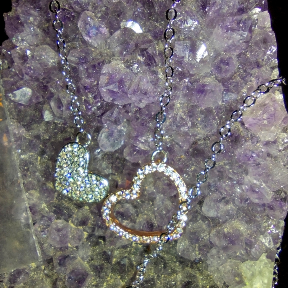 Fragrant Jewels necklace double heart